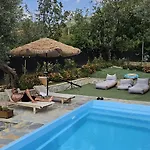 Vista Villa *