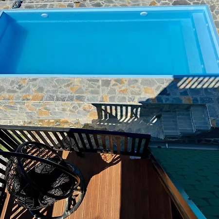 Villa Vista *