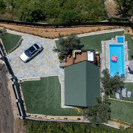 Vista Villa Tirana