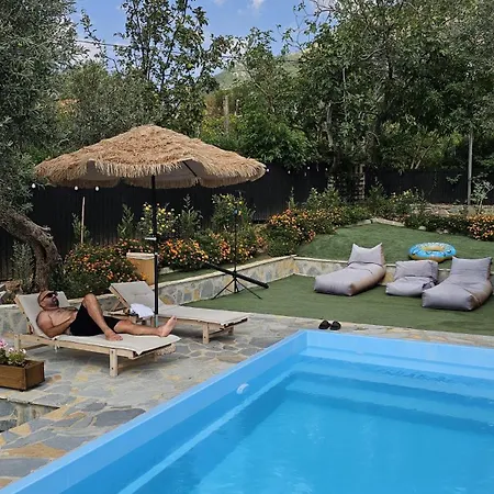Vista Villa *